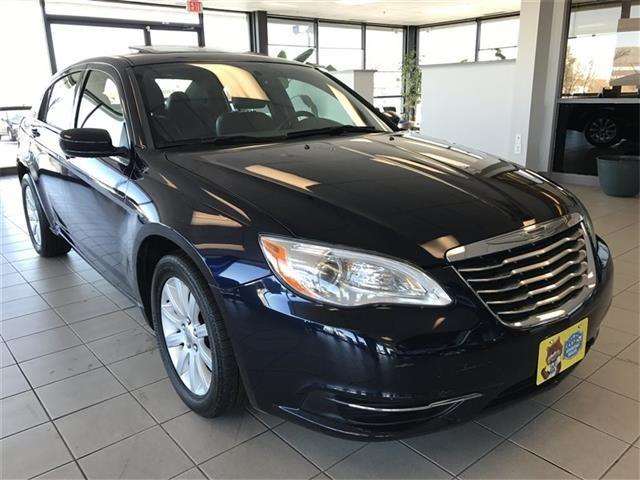 2012 Chrysler 200 Touring 4dr Sedan